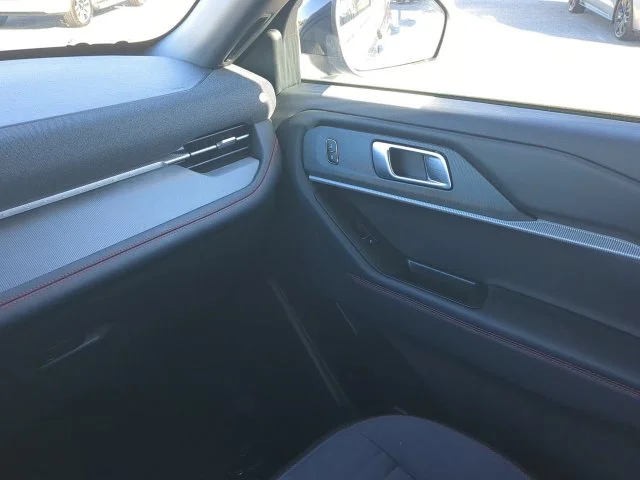 Used 2025 Gray Ford ST-Line image 21