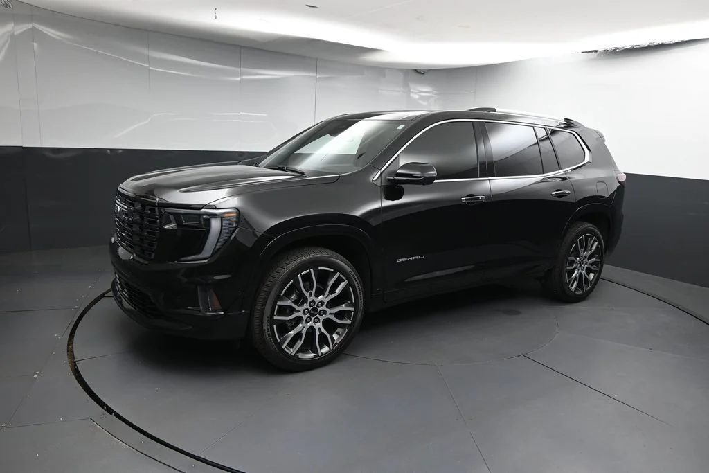 2026 GMC Acadia Denali Ultimate FWD's photo