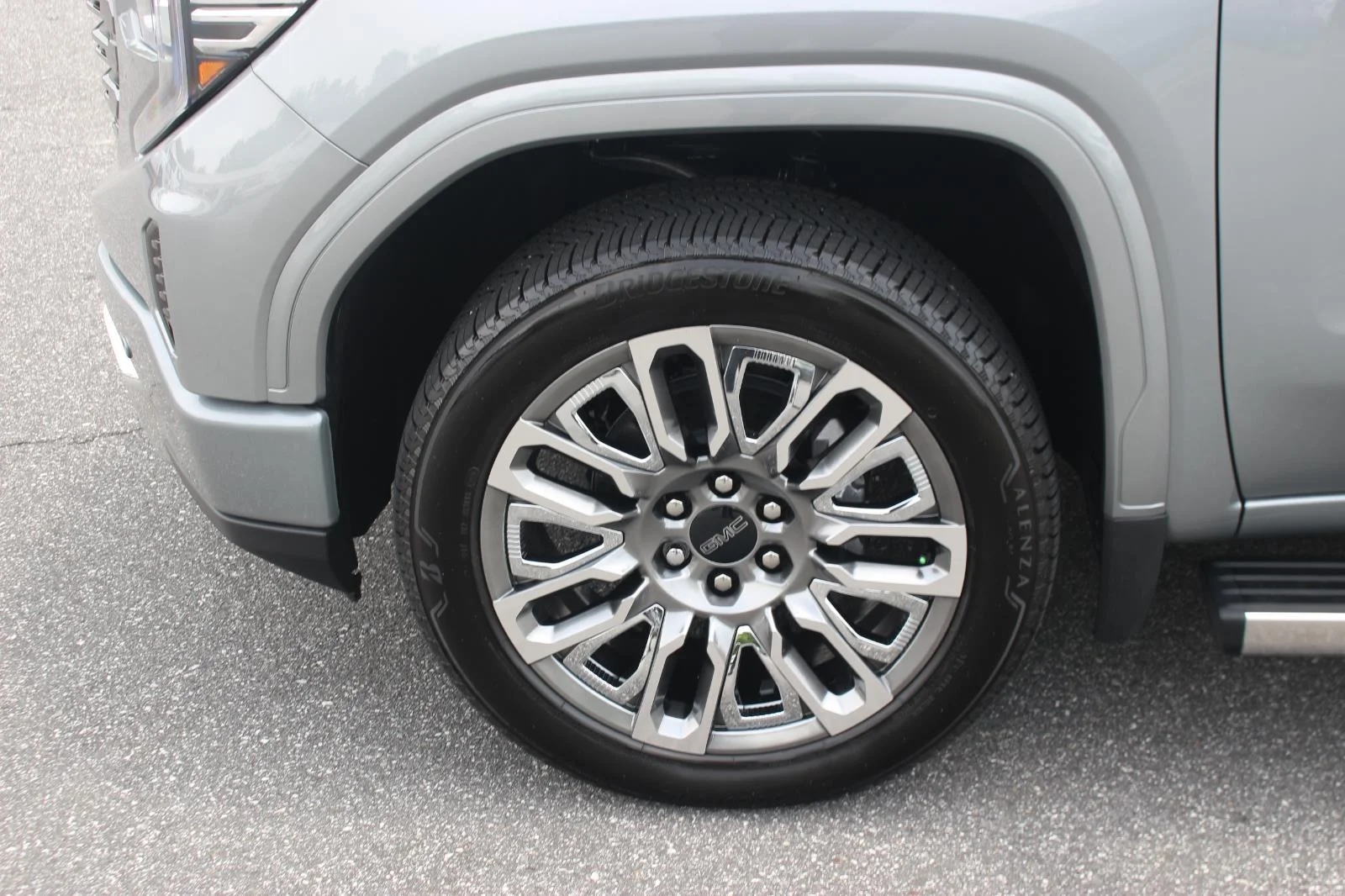 Used 2025 Sterling Metallic GMC Denali Ultimate image 22