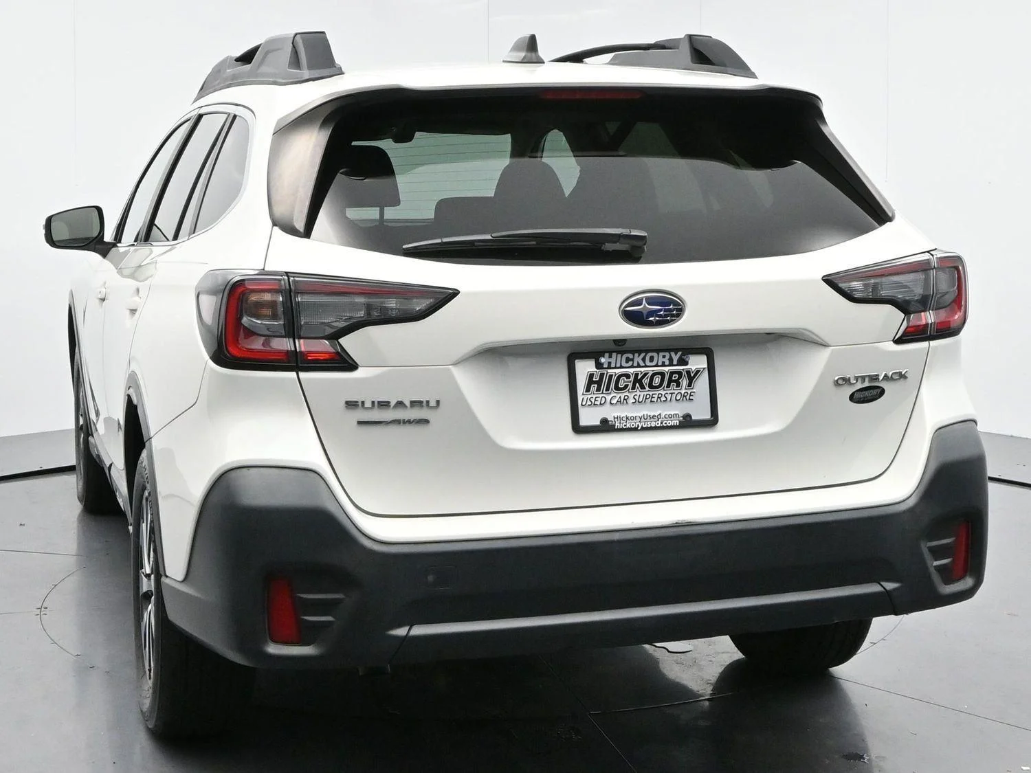 Used 2020 Crystal White Pearl Subaru Premium image 6