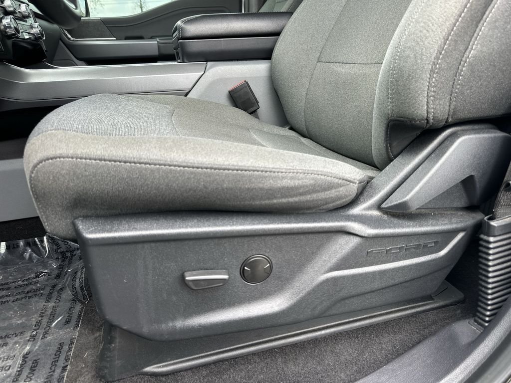 Used 2024 White Ford XLT image 4