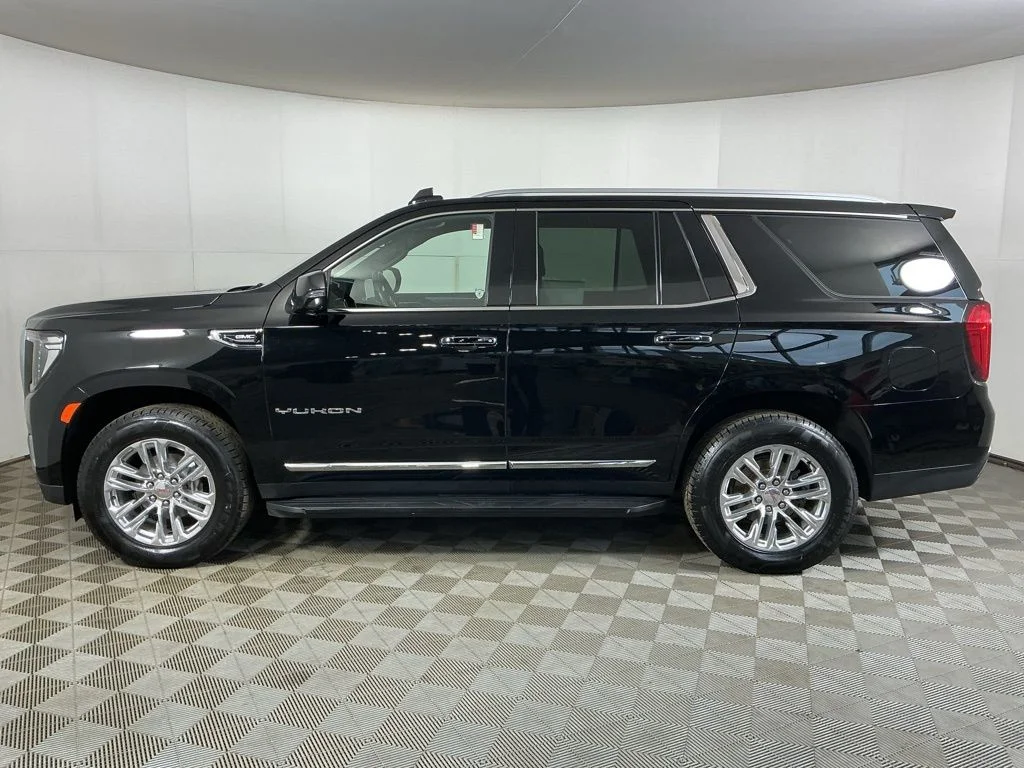 Certified Used 2022 Black GMC SLT image 6