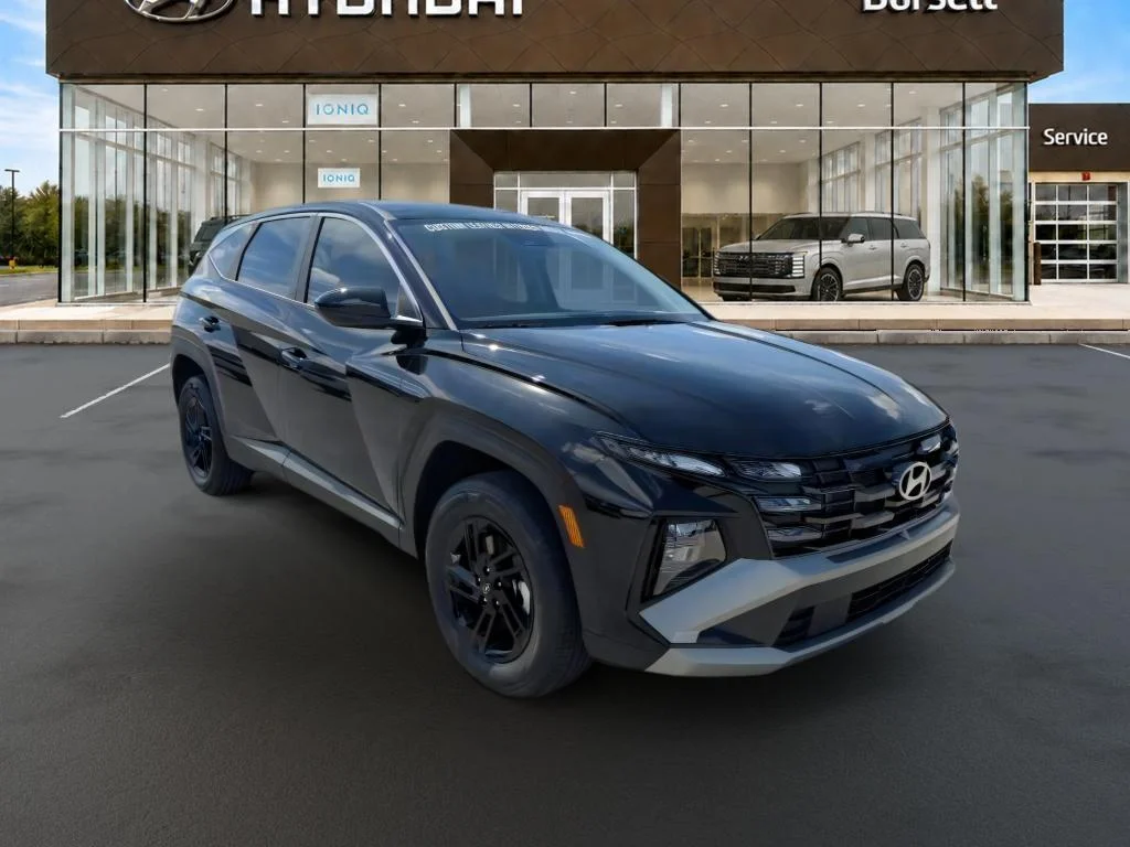 New 2026 Phantom Black Hyundai SE image 4