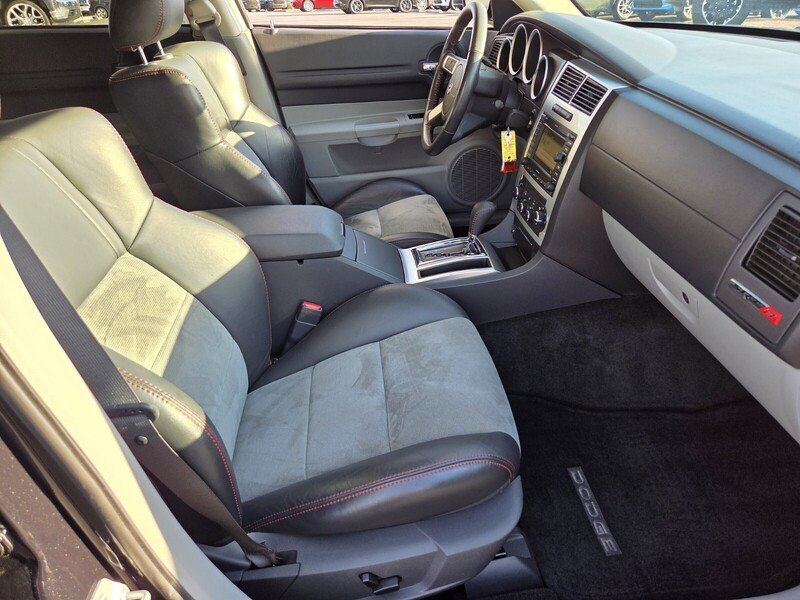 Used 2007 Black Dodge SRT8 image 21
