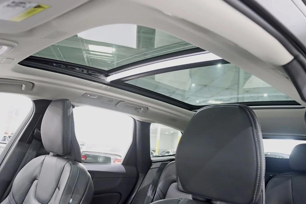 Used 2023 Gray Volvo Ultimate image 33