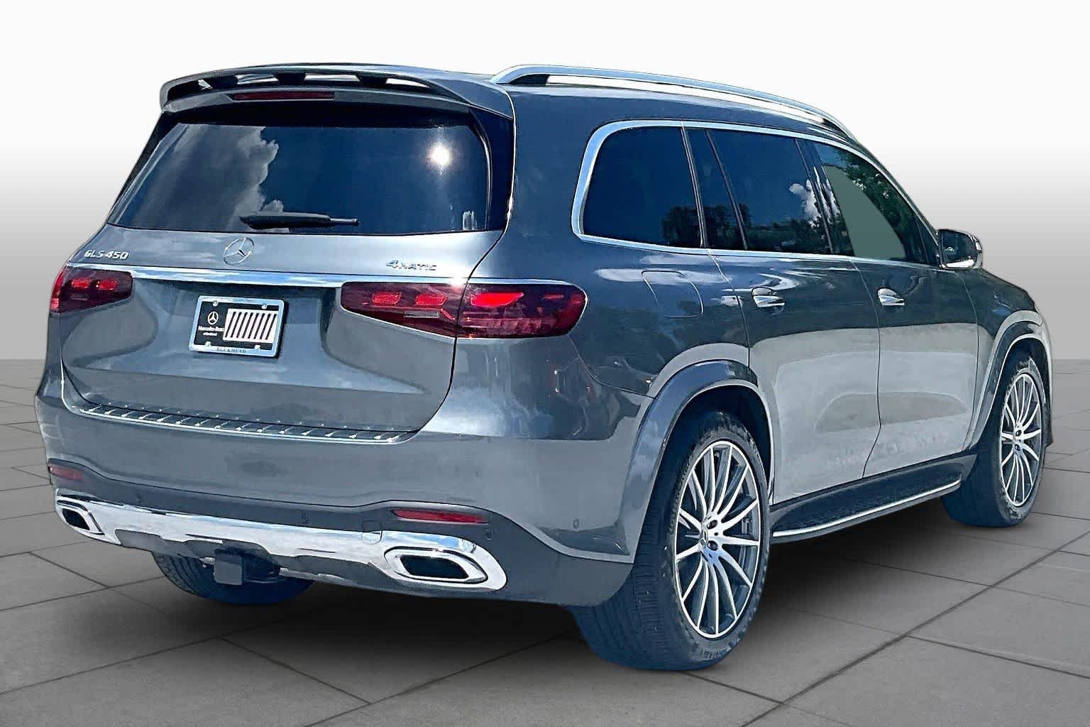 Used 2024 Selenite Grey Metallic Mercedes-Benz GLS 450 image 13
