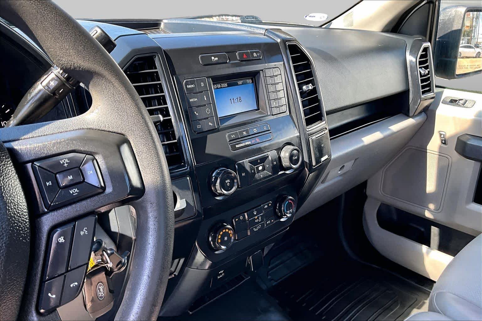 Used 2020 Oxford White Ford XL image 6