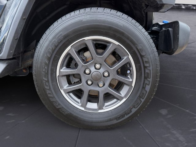 Used 2020 Black Jeep Overland image 43