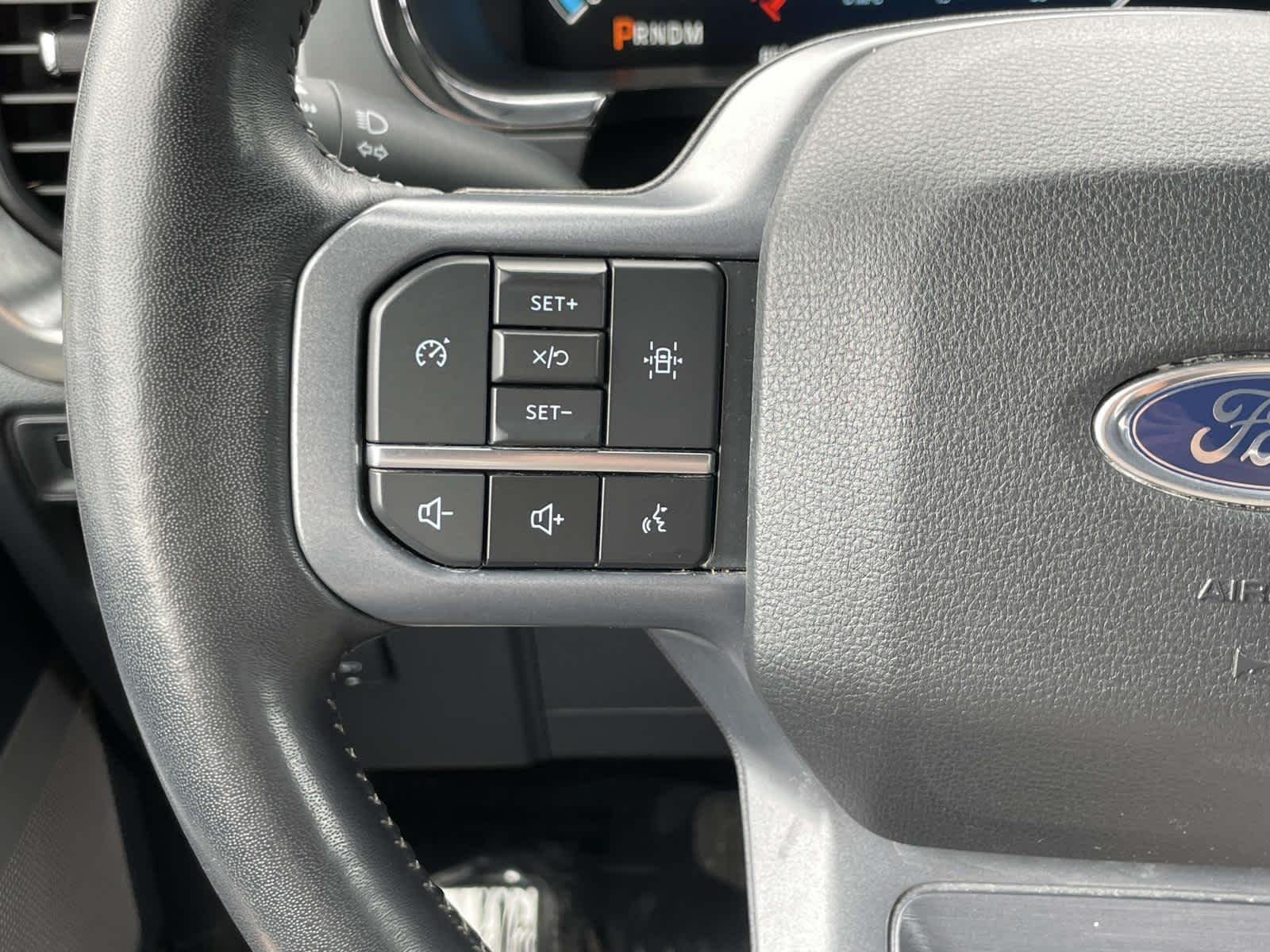 Used 2023 Silver Ford LARIAT image 43