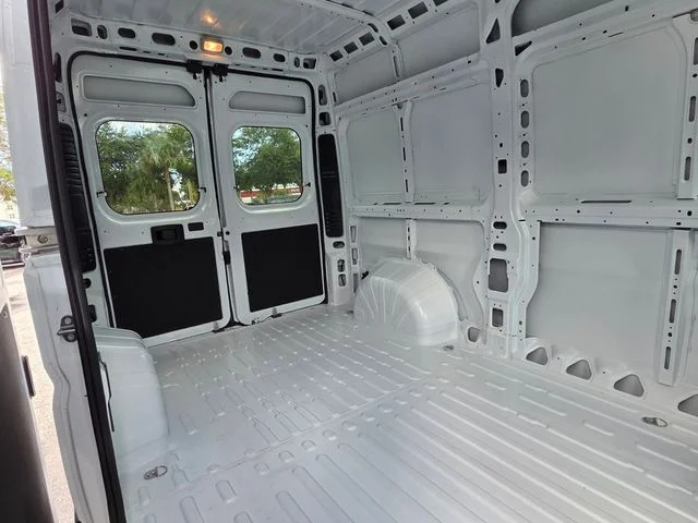 New 2026 Bright White Clearcoat RAM Base image 13
