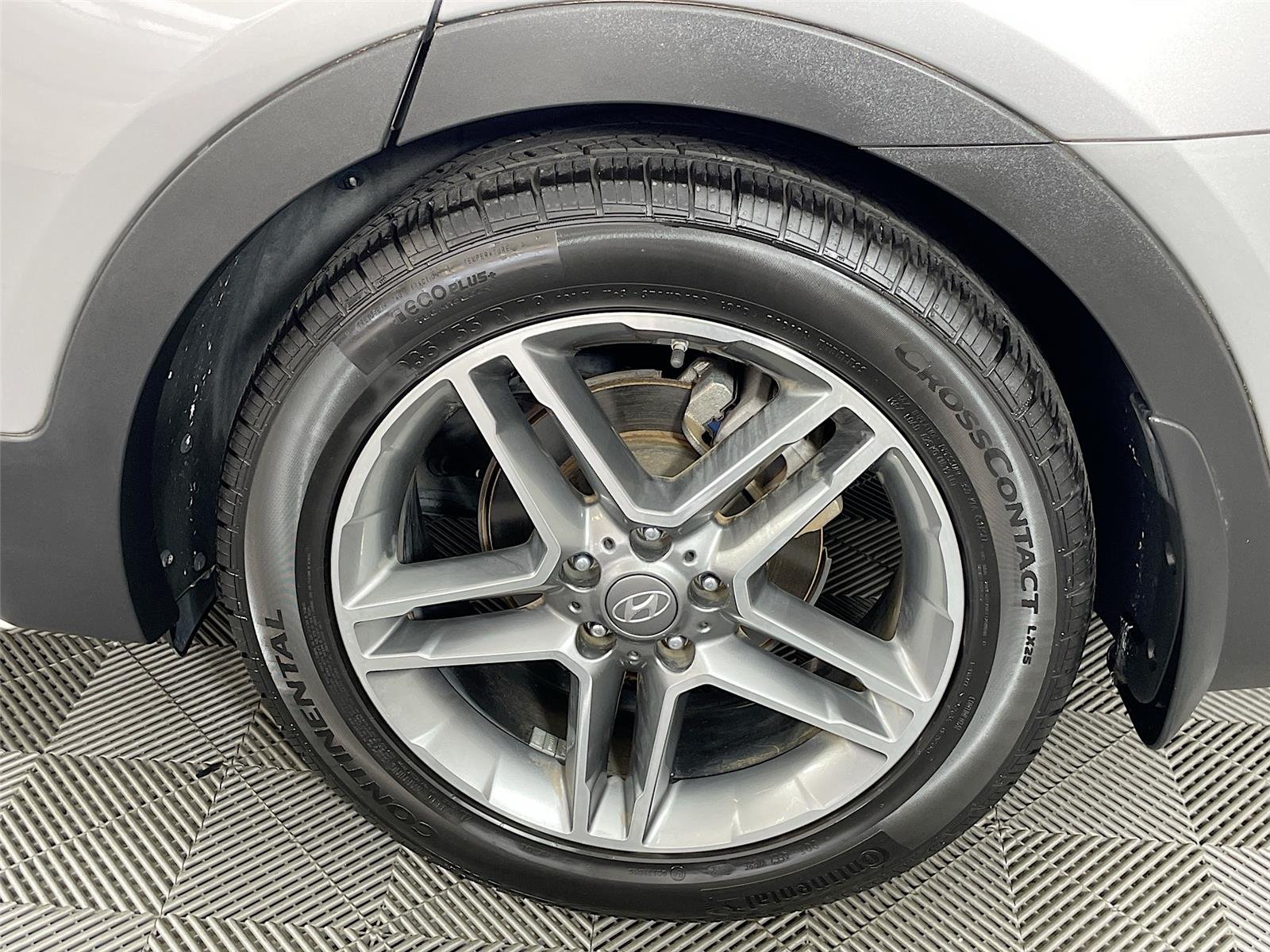 Used 2017  Hyundai Limited Ultimate image 35