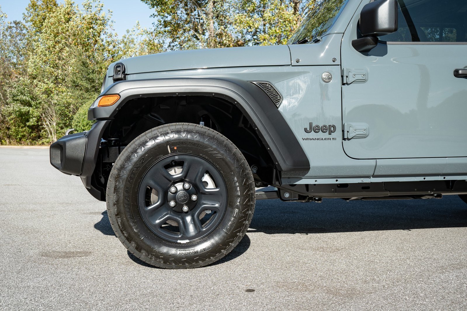 2026 Jeep Wrangler Sport photo 4