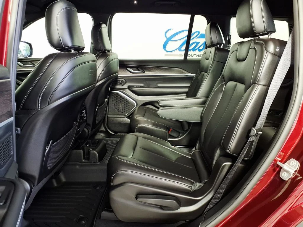 Used 2026 Red Jeep Limited image 8
