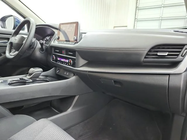 Used 2025 Blue Nissan SV image 39