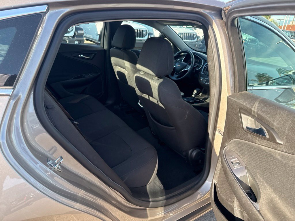 Used 2023 Gray Chevrolet LT image 19
