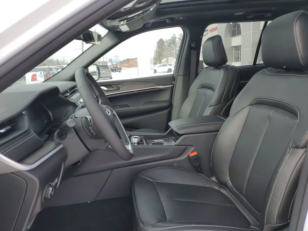 2026 Jeep Grand Cherokee Limited - Photo 9