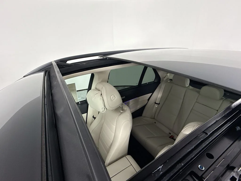 New 2026 MANUFAKTUR Moonlight White Metallic Mercedes-Benz GLE 450 image 23
