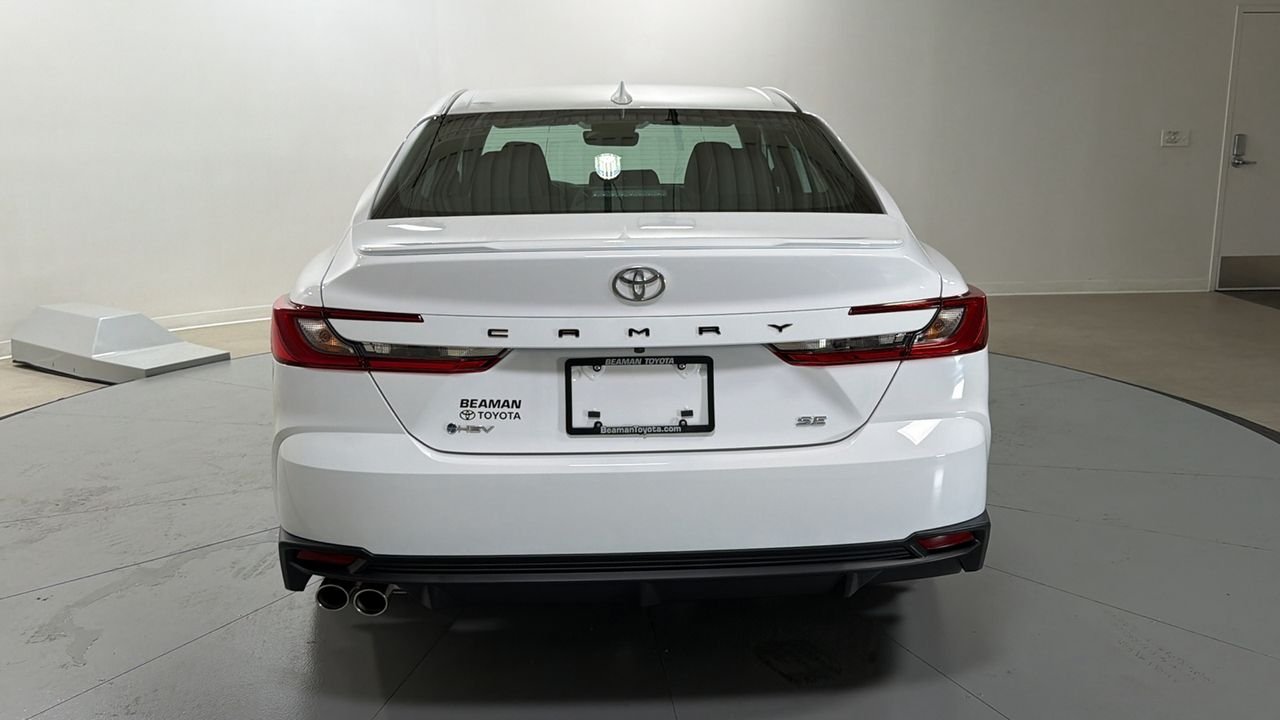 New 2026 Ice Cap Toyota  SE image 4