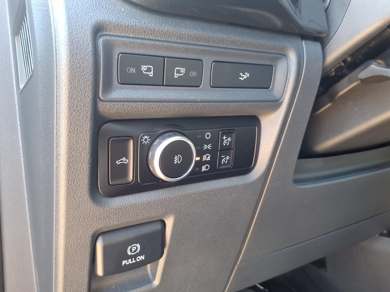 2023 Ford F-150 XLT - Photo 17