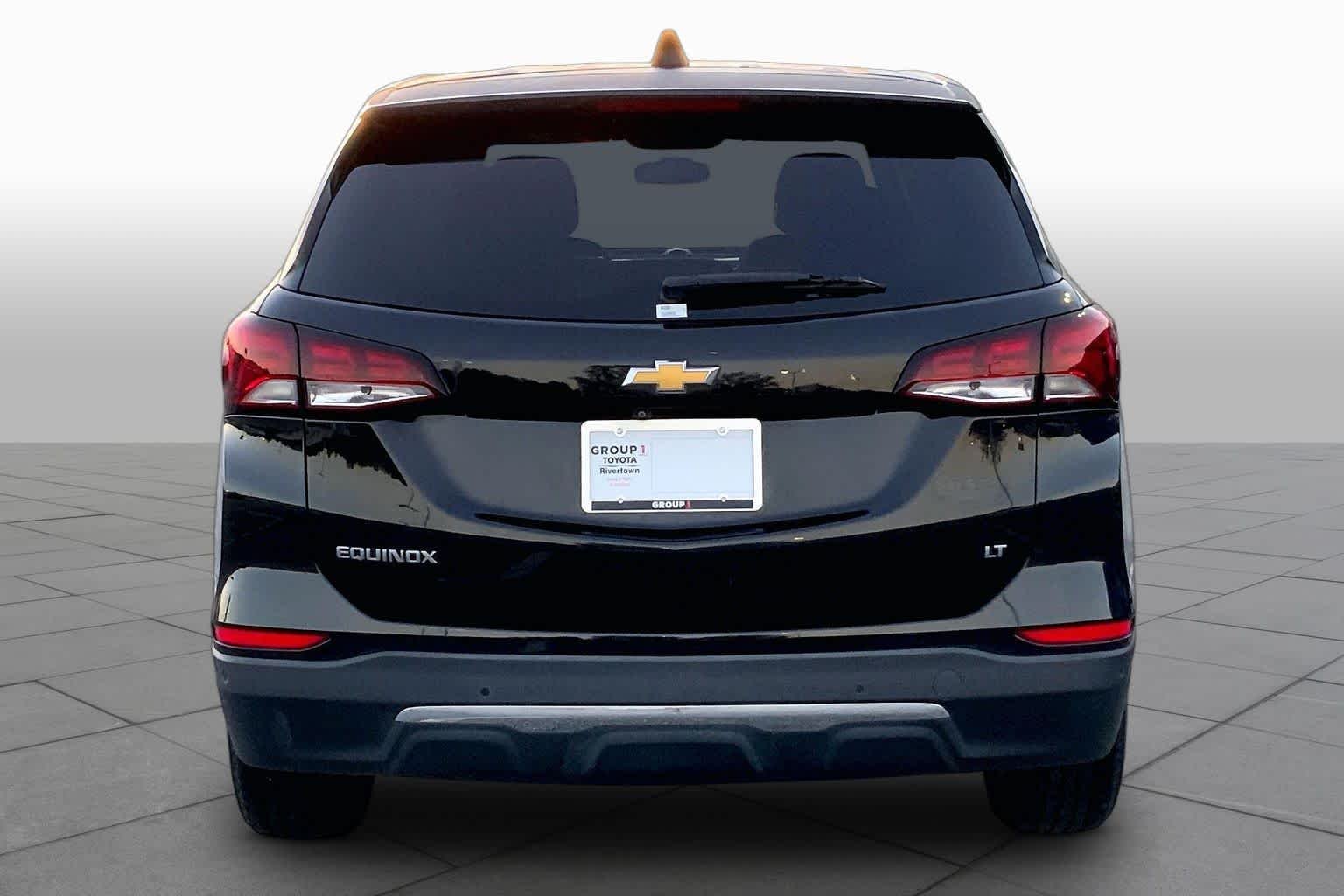 Used 2022 Mosaic Black Metallic Chevrolet LT image 5
