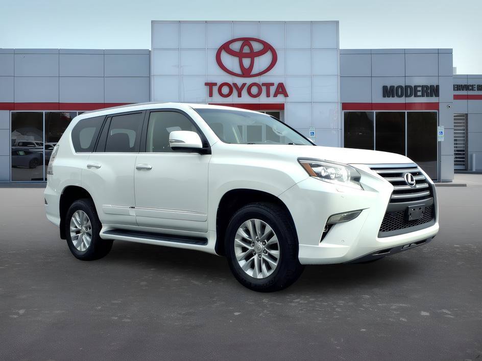 Used 2018 Starfire Pearl Lexus 460 image 7