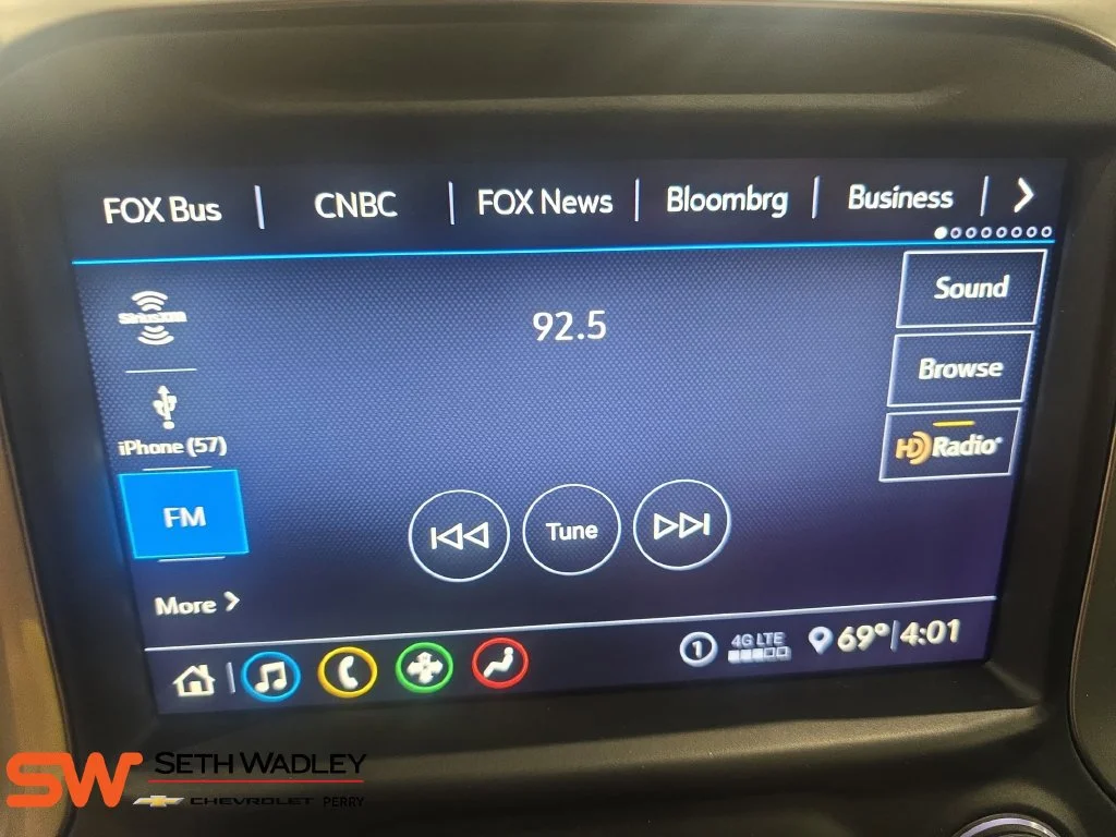 Used 2020 SHADOW GRAY METALLIC Chevrolet LT Trail Boss image 22