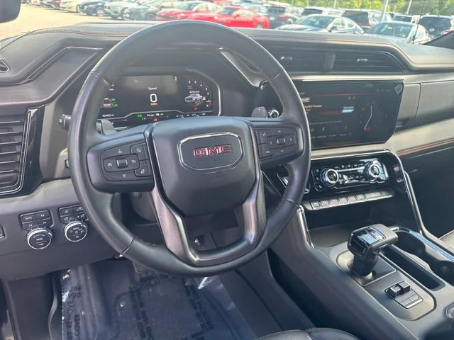 Used 2023  GMC AT4 image 17