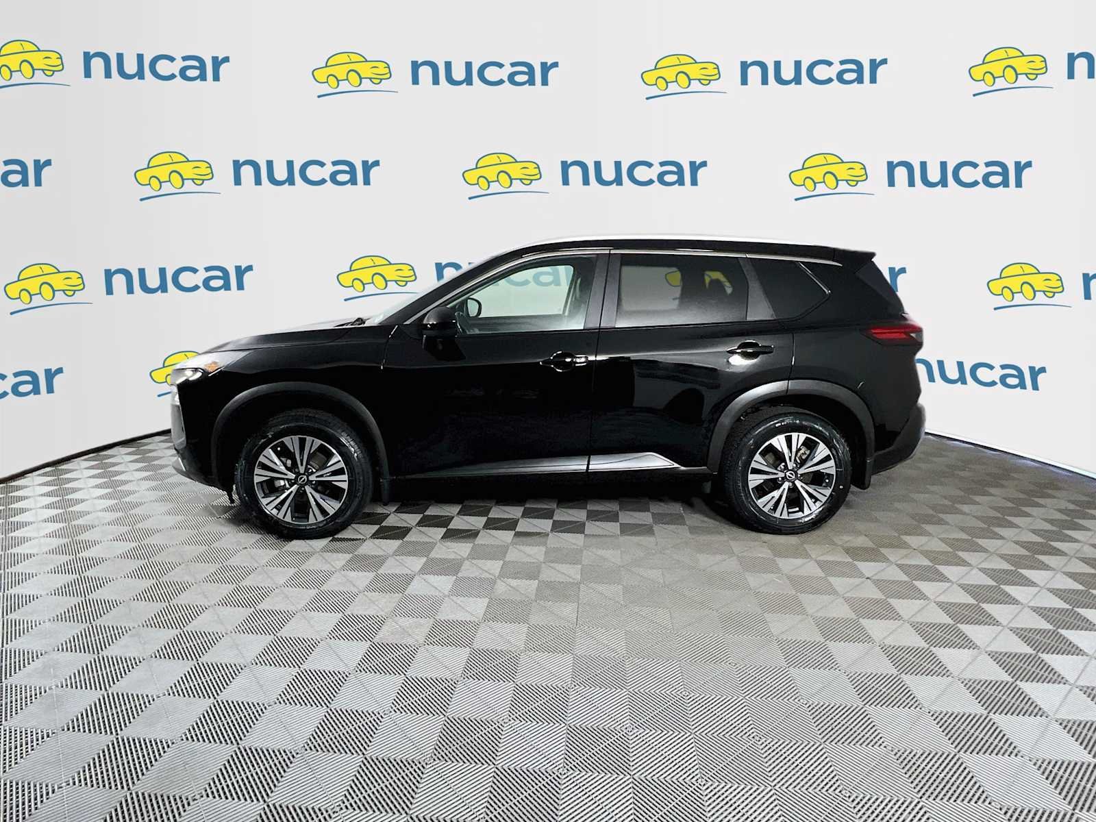 Used 2023 Super Black Nissan SV image 4