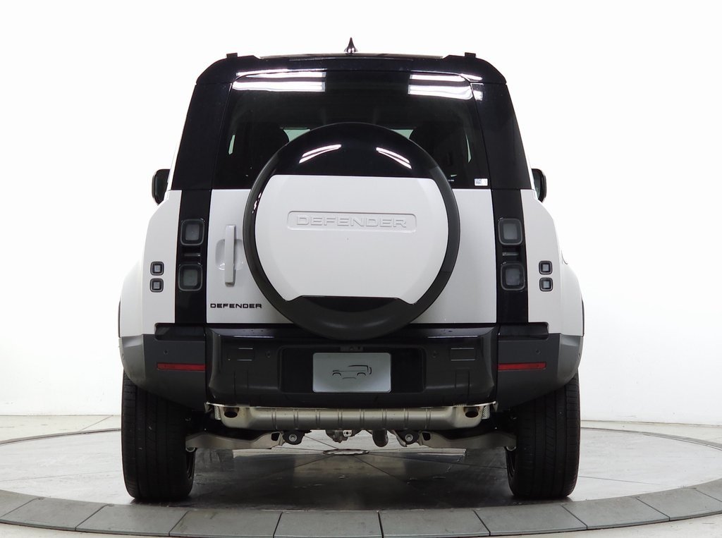2026 LAND ROVER DEFENDER - Image 4