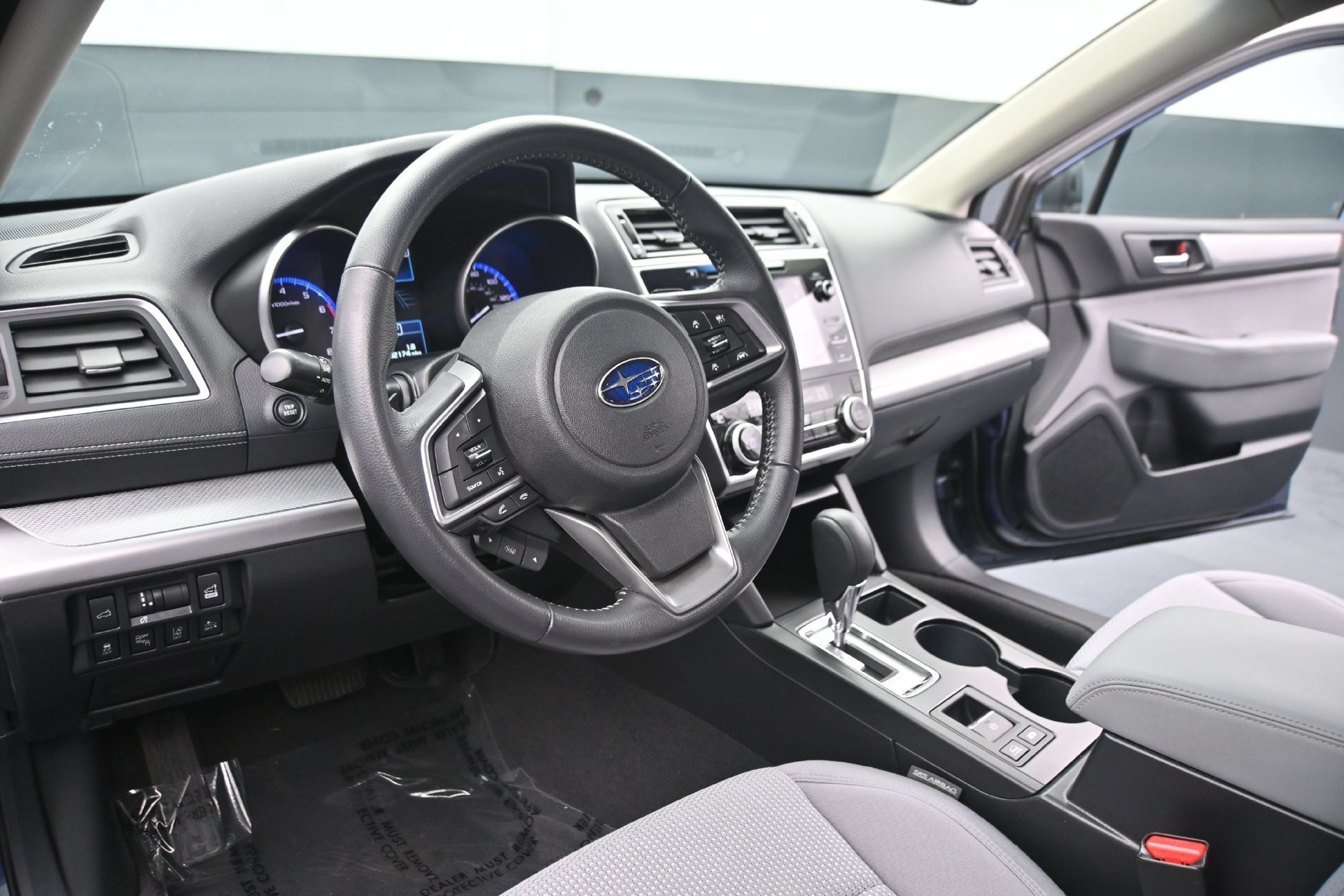 Used 2018 Twilight Blue Metallic Subaru 2.5i Premium image 26