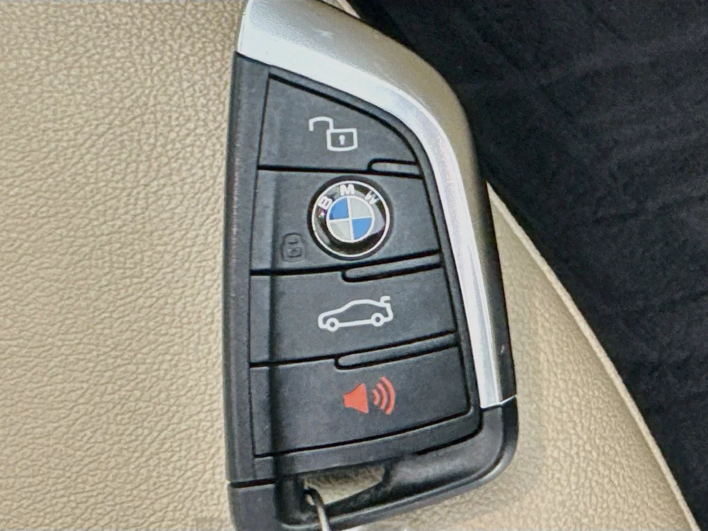 Used 2021 Black BMW 330e xDrive image 40