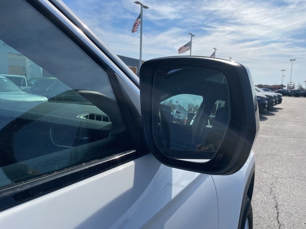Used 2024 White Jeep Laredo X image 11