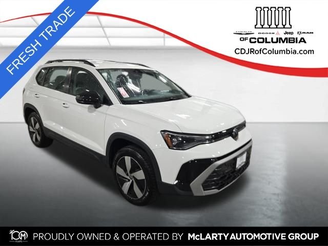2025 Volkswagen Taos 1.5T S 4Motion's photo