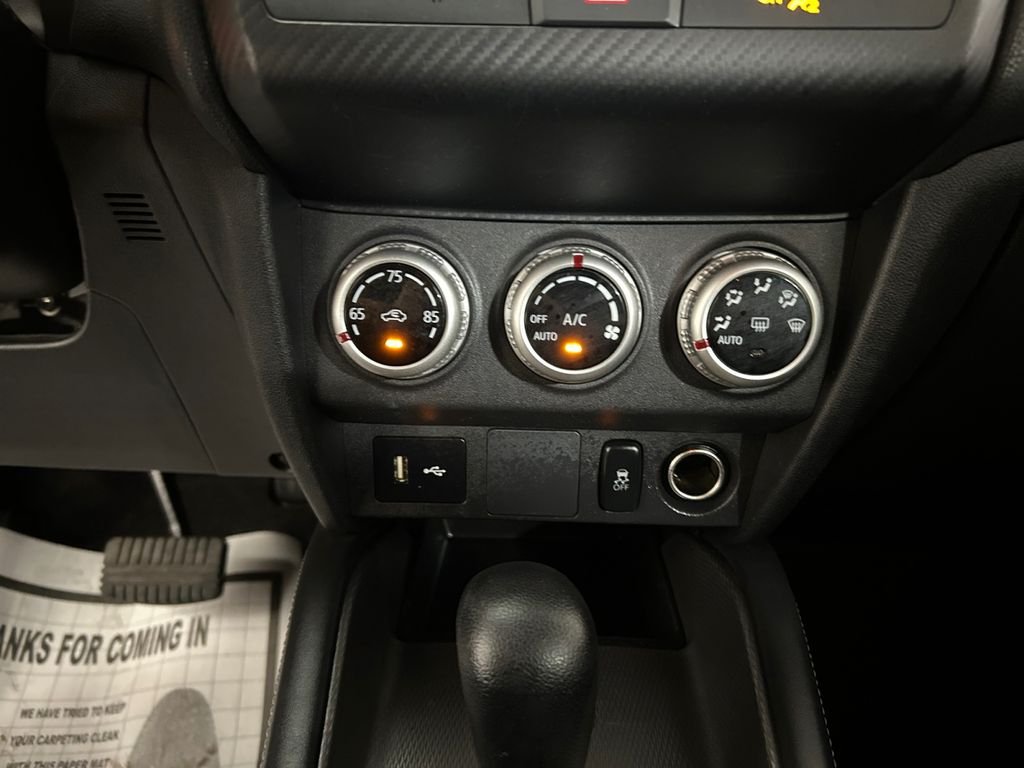 Used 2022 Red Mitsubishi 2.0 ES image 30
