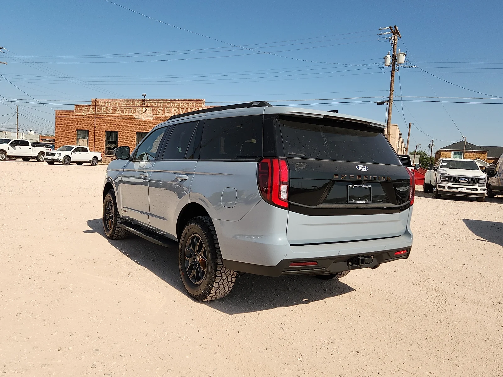 New 2027 Glacier Gray Metallic Tri-Coat Ford Tremor image 5