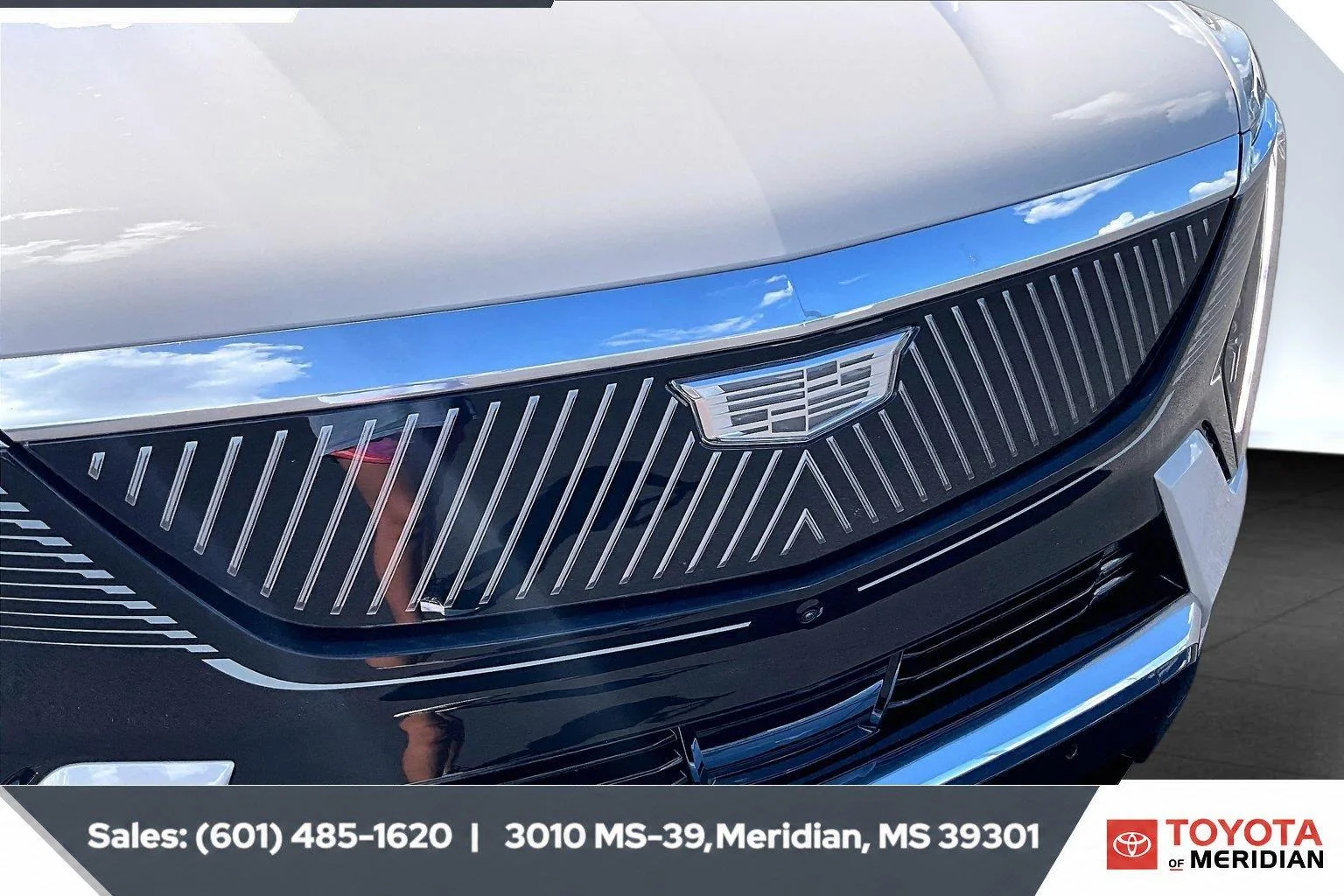 Used 2026 Sandstone Cadillac Luxury image 22