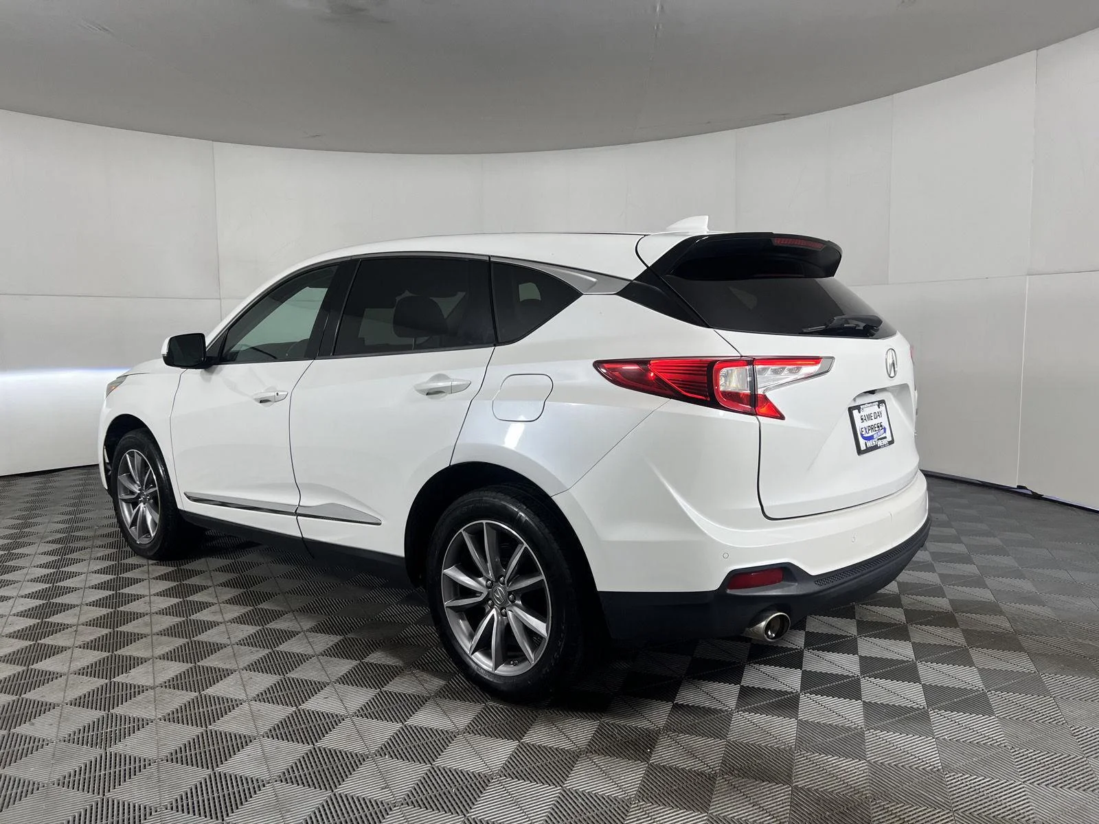 Used 2020 Platinum White Pearl Acura SH-AWD w/Tech image 6