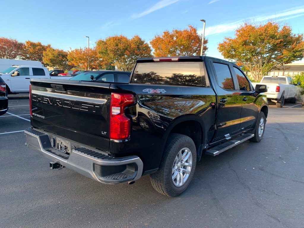 Used 2022 Black Chevrolet LT image 4