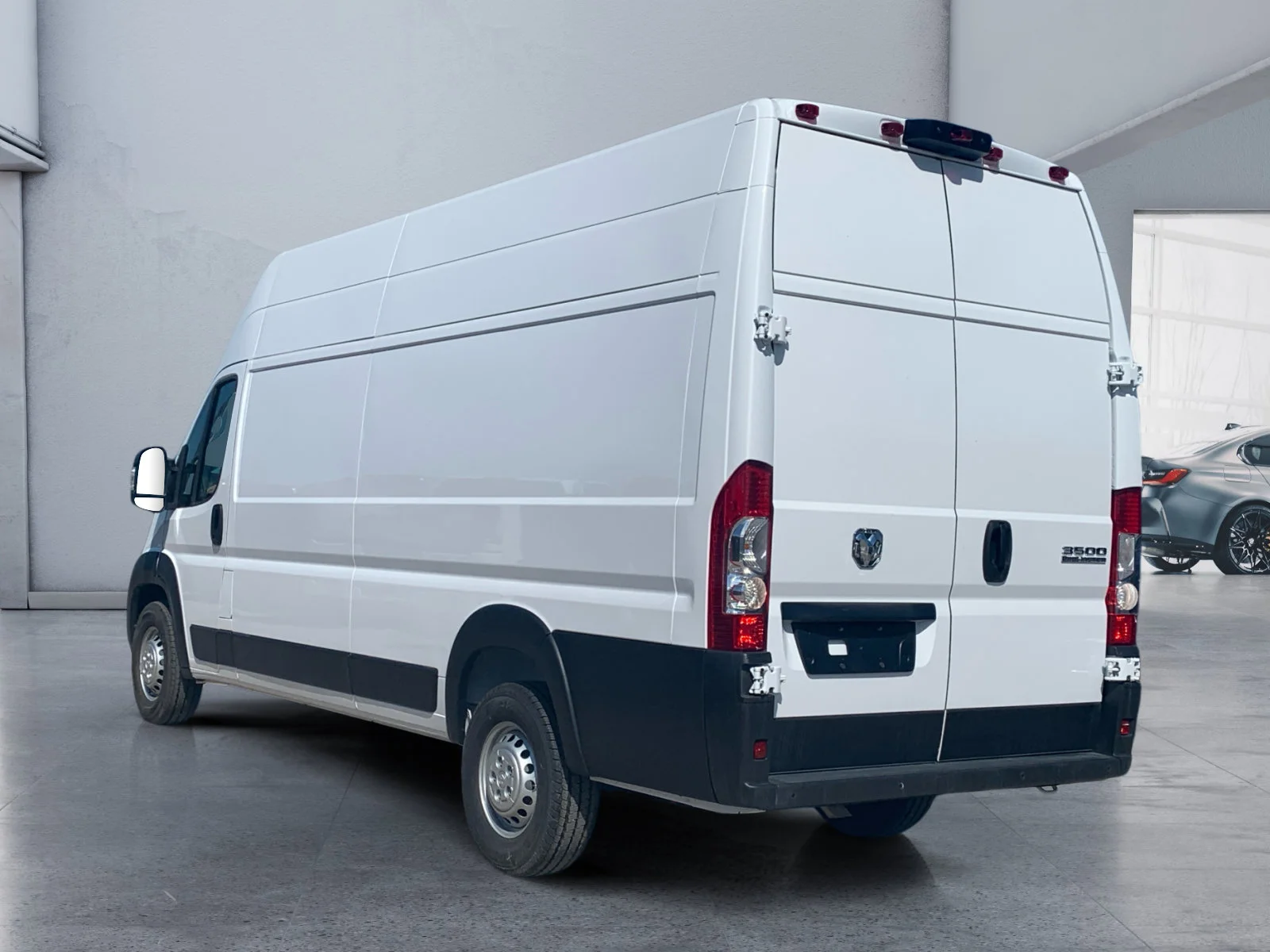 New 2026 Bright White Ram Tradesman * - Super High Roof - Cargo Partition - Adaptive Cruise - Remote Start & More! image 3
