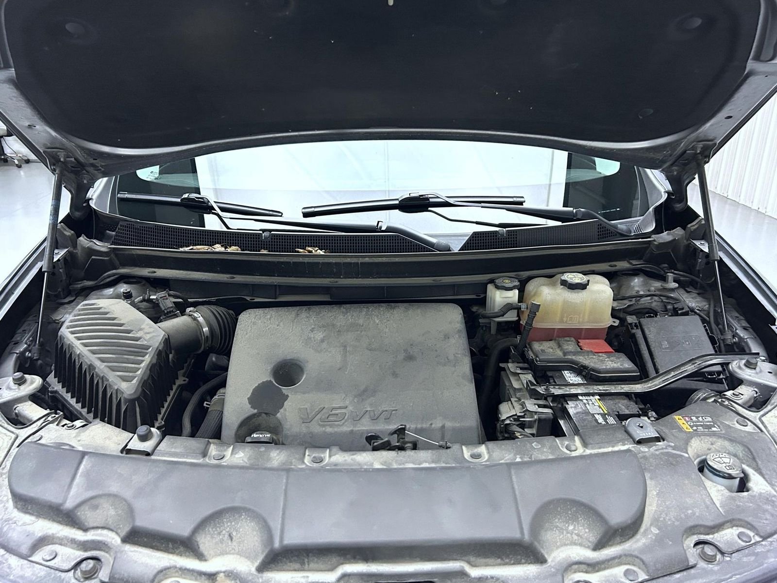 Used 2020 Gray Chevrolet RS image 25