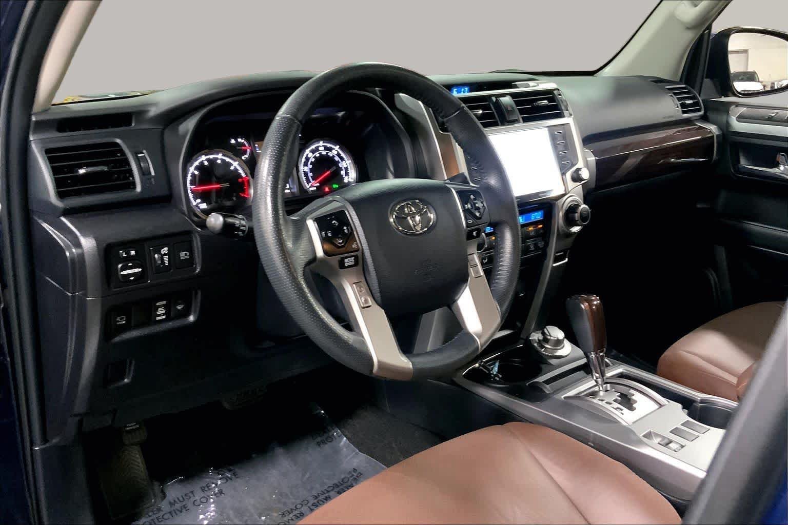 Used 2022 Nautical Blue Metallic Toyota Limited image 18