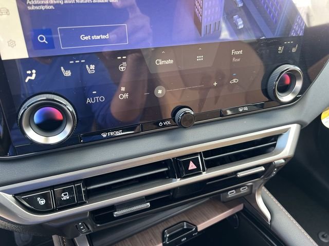 Used 2024 White Lexus 350 Premium Plus image 19