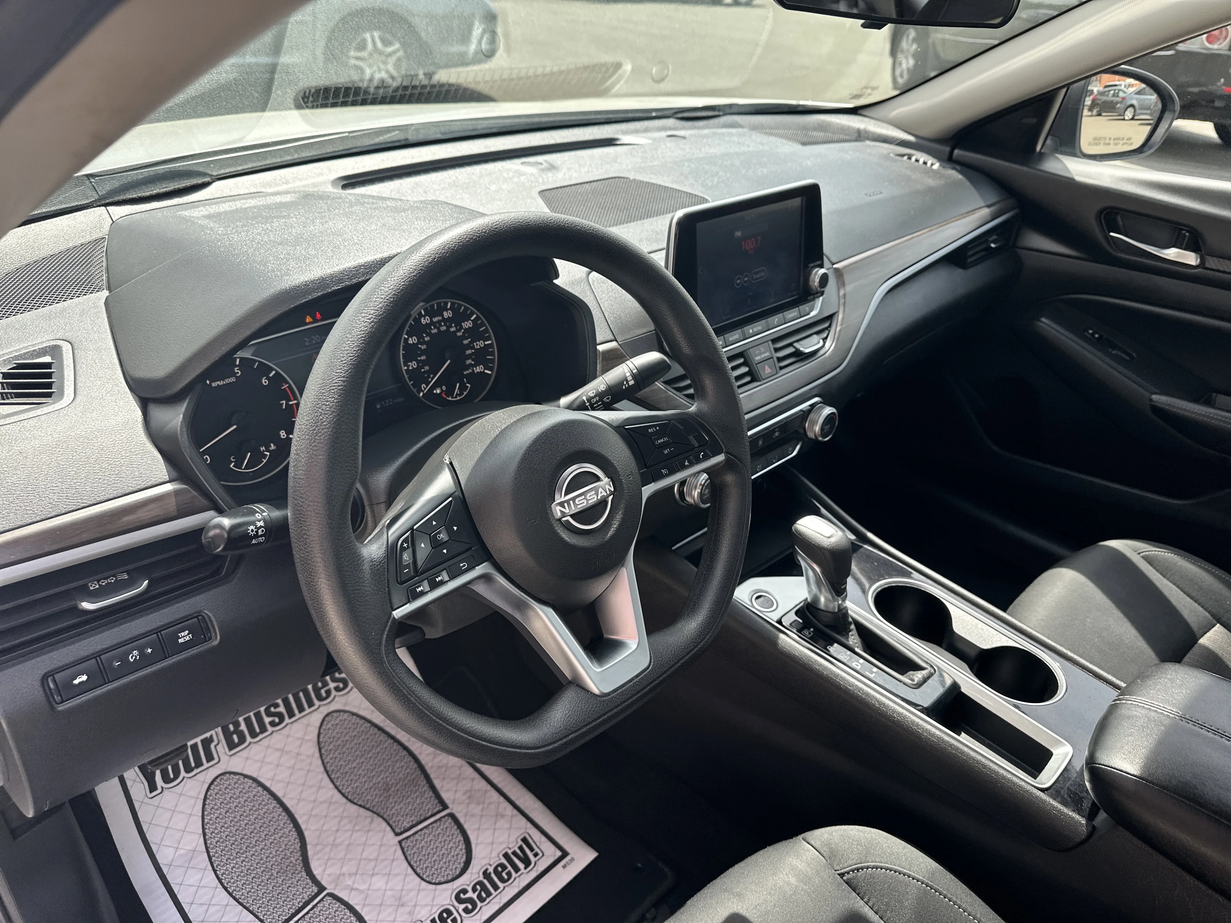 2024 Nissan Altima SV - Photo 17