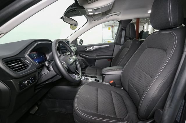 Used 2023 Black Ford Active image 40