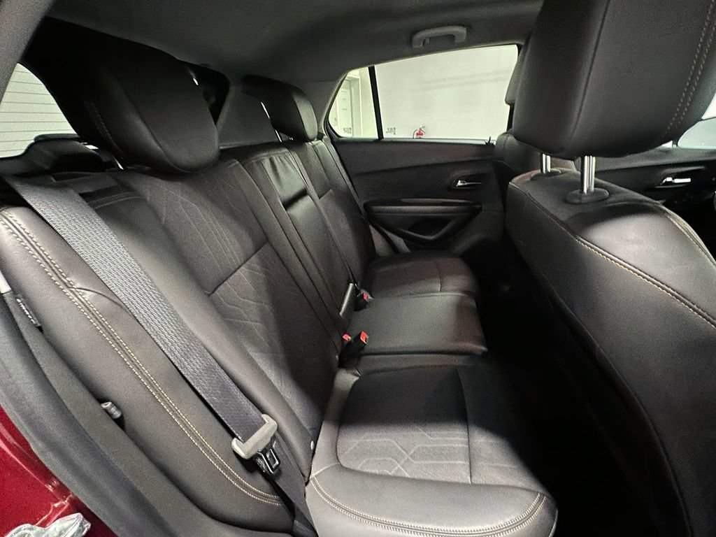 Used 2022 Crimson Metallic Chevrolet LT image 24