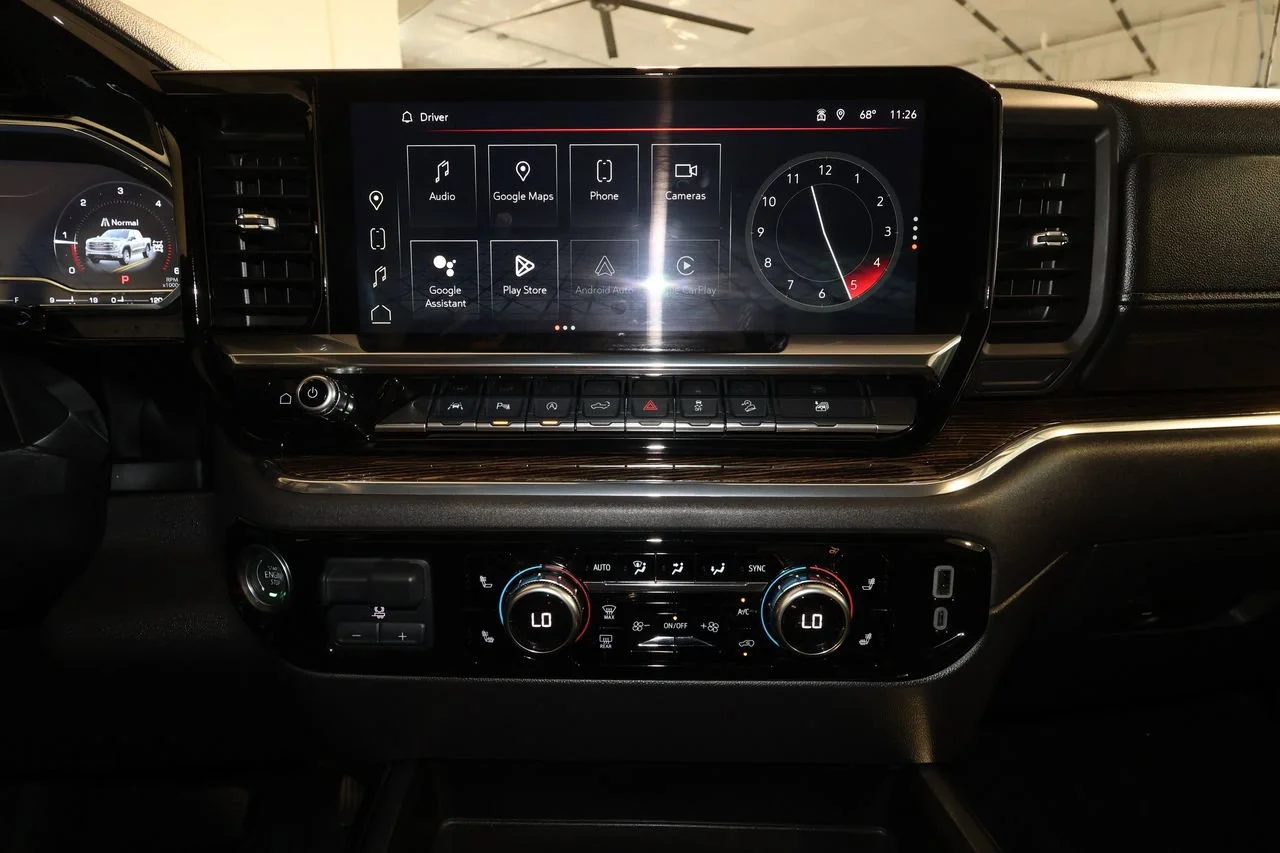 Used 2024 Titanium Rush Metallic GMC Elevation image 16