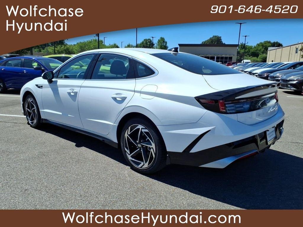New 2026 White Hyundai SEL Sport image 3