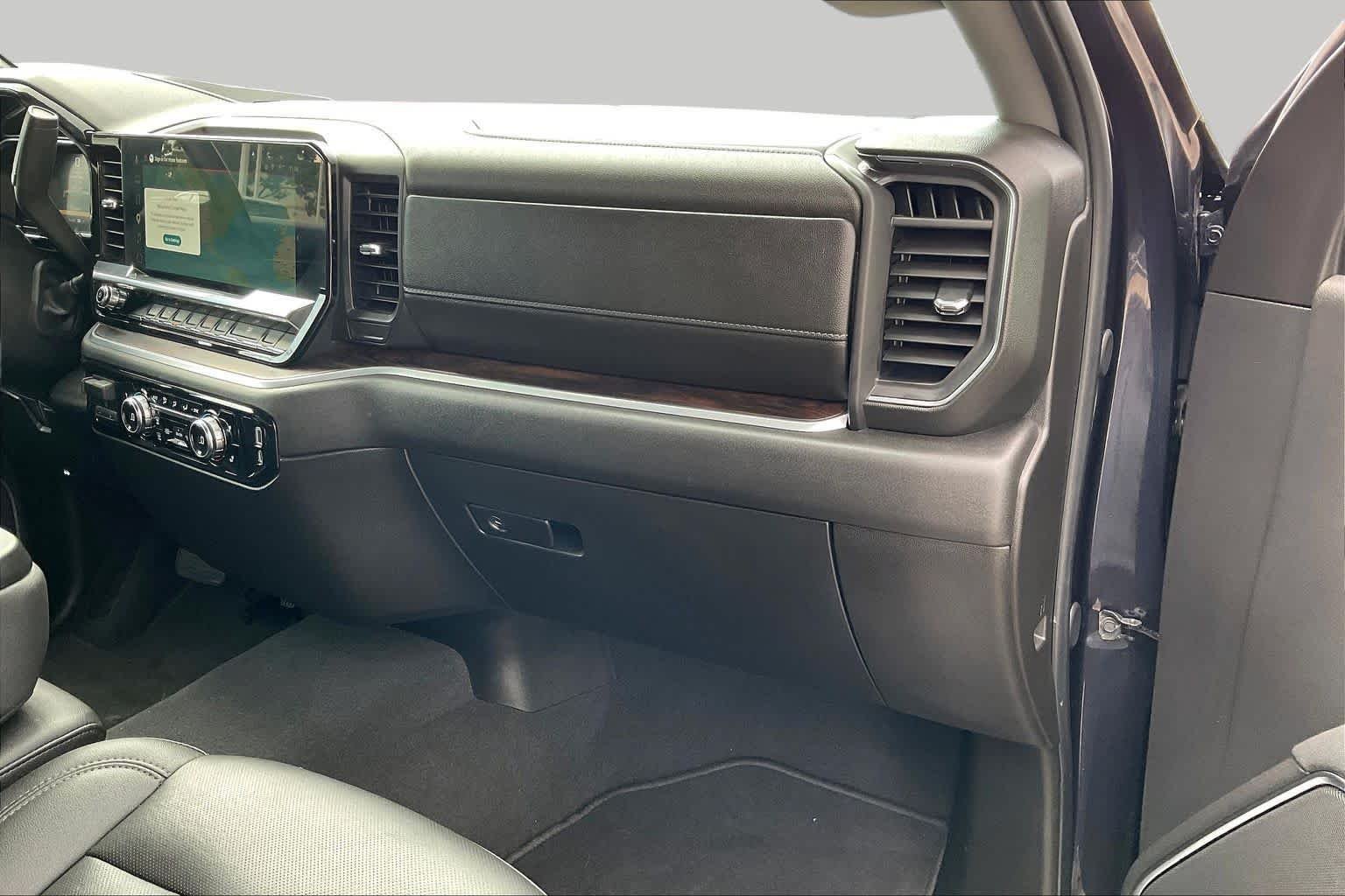 Used 2026 Titanium Rush Metallic GMC SLT image 19
