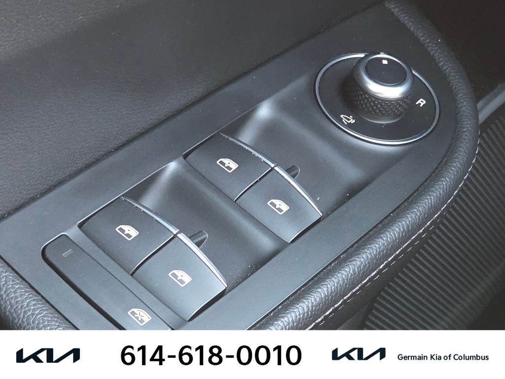 Used 2022 Red Alfa Romeo Sprint image 26