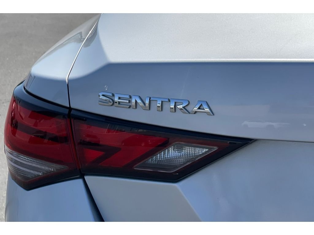 Used 2021 Brilliant Silver Metallic Nissan SV image 18